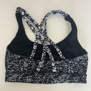 Lululemon sports bra